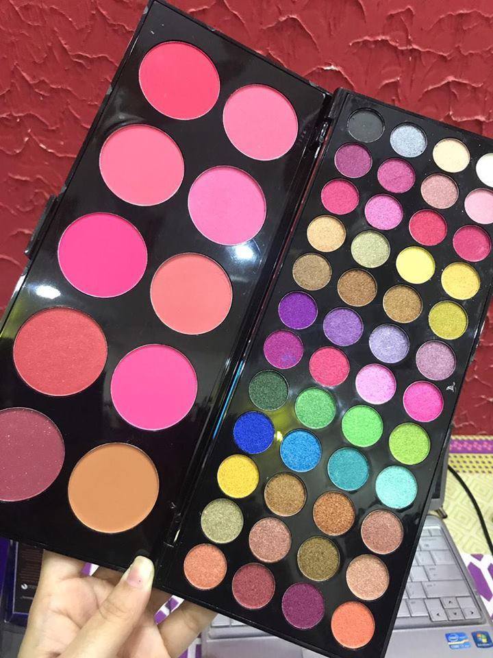 48 COLOR EYESHADOW AND 10 COLOR BLUSHER PALLET