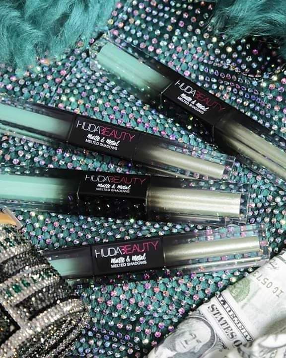 HUDA BEAUTY 2IN1 MATTE & METAL MELTED EYESHADOWS