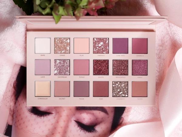 THE NEW NUDE EYE SHADOW PALETTE