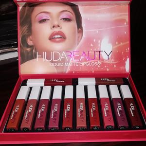 HUDA BEAUTY LIQUID MATTE GLOSS-M ( PACK OF 12 )