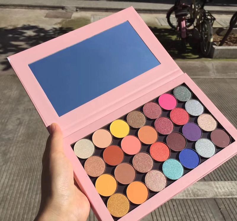NEW KYLIE JENNER ONE OPEN PALETTE