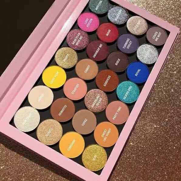 NEW KYLIE JENNER ONE OPEN PALETTE