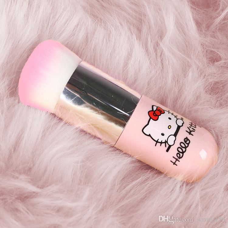 BLEND YOUR MAKEUP EASILY KITTY FOUNDATION BRUSH