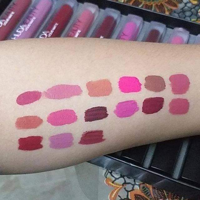 HUDA BEAUTY LIQUID MATTE SIXTEEN 16 PCS SET